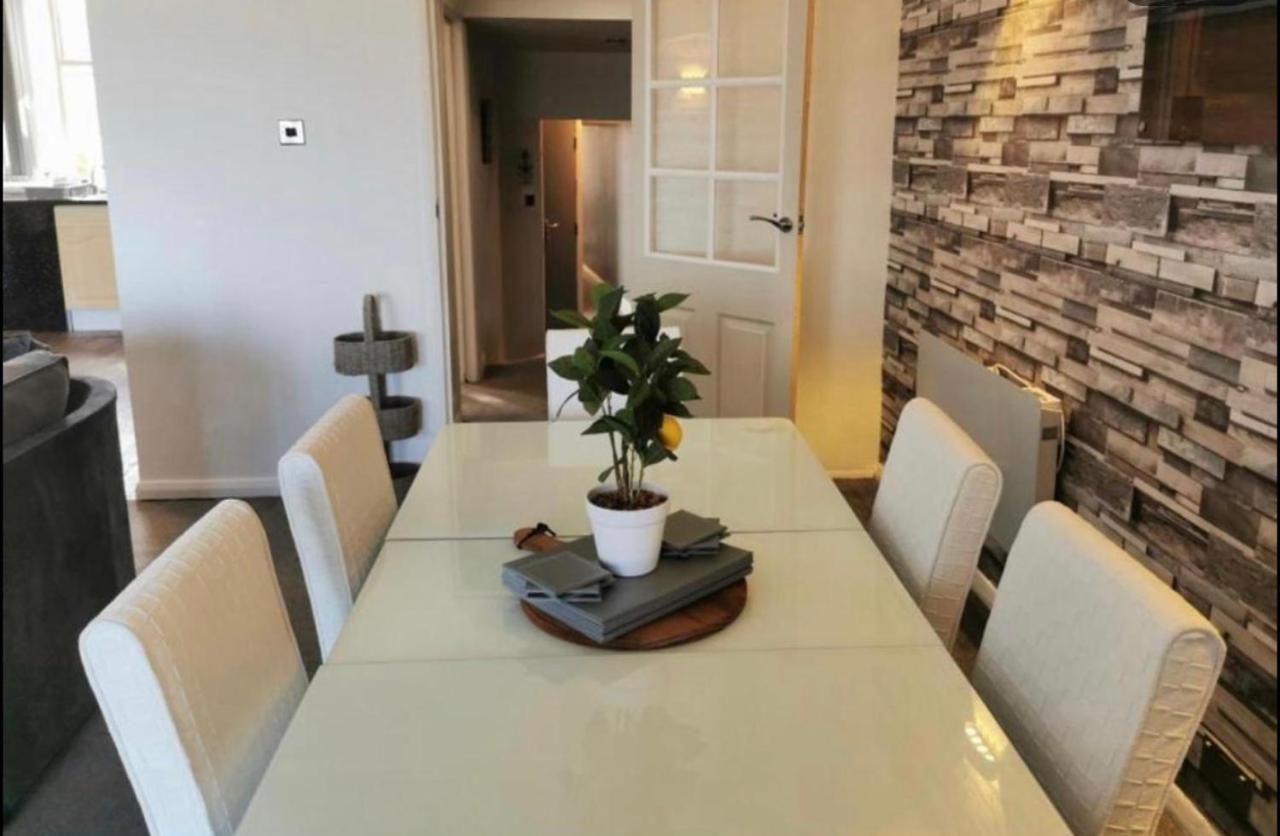 Sea View Apartment Large Balcony Whirlpool Bath 2 Bedrooms Sky Glass Tv Bridlington Dış mekan fotoğraf